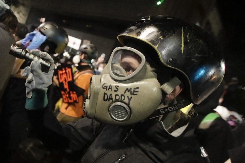 Protester in Portland