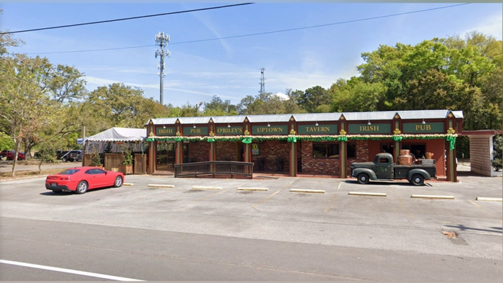 outside daytime view of O’Riley’s Uptown Tavern in Pensacola